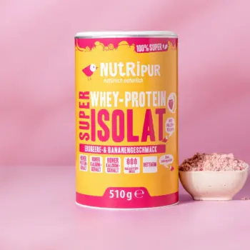 Hier ist ein Produktbild des Super Isolat Whey Proteinpulvers Erdbeer-Banane