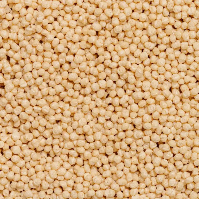 Ein Bild zeigt eine Makroaufnahme High-Protein Soja-Crispies von NutriPur